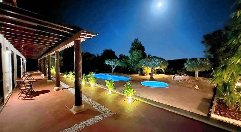 Pleasant farm with terrace, pool & garden | Dogs allowed — photo 4