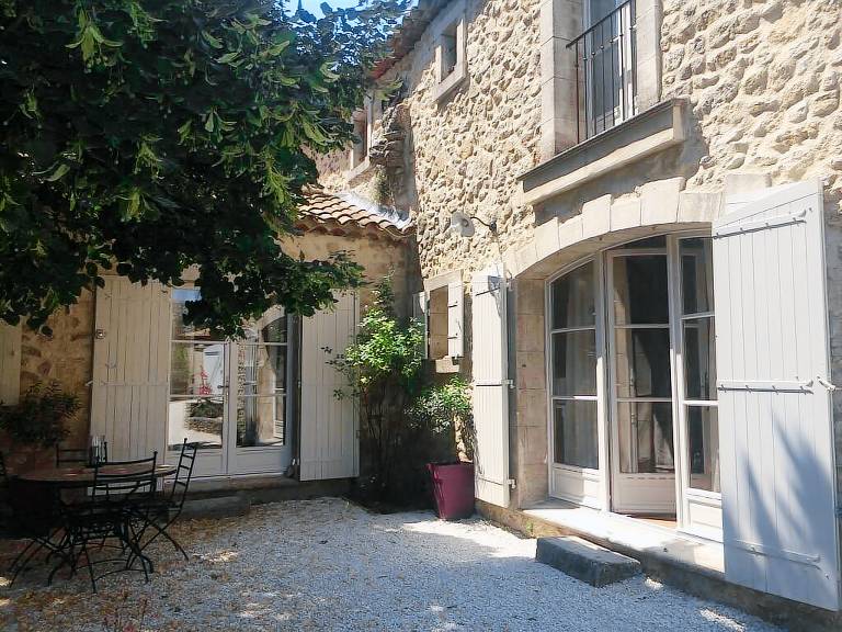 House Cabrières-d'Aigues