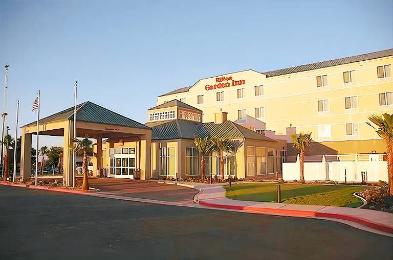Hilton Garden Inn Victorville — photo 3