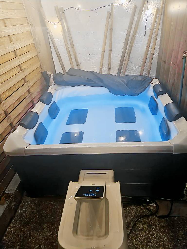 Romantic Getaway with Private Pool, Jacuzzi, and Sunset Views — photo 2