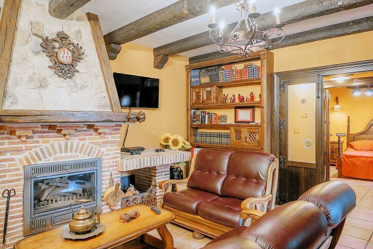 Family-oriented charming house with grill & garden | Garden view | Pets are welcome — photo 5