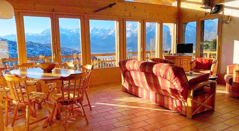 Chalet Les Brantes, refuge atypique a Veysonnaz — photo 3