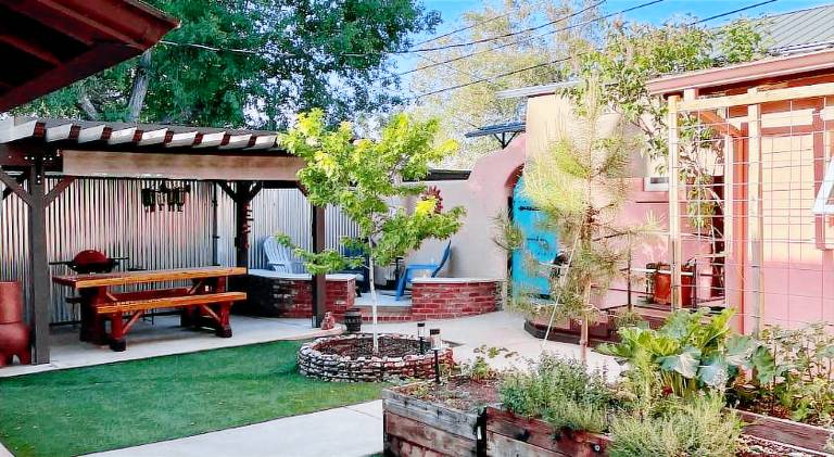 Holiday apartment with garden & barbeque — photo 4