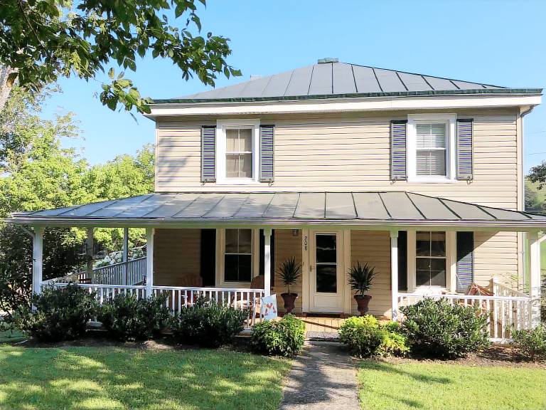 House  Natural Bridge