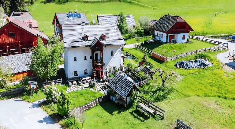 Wonderful apartment with yard | Ski nearby | Pets allowed in Marebbe