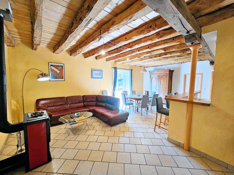 Gite with BBQ & yard | Mountain view — photo 5