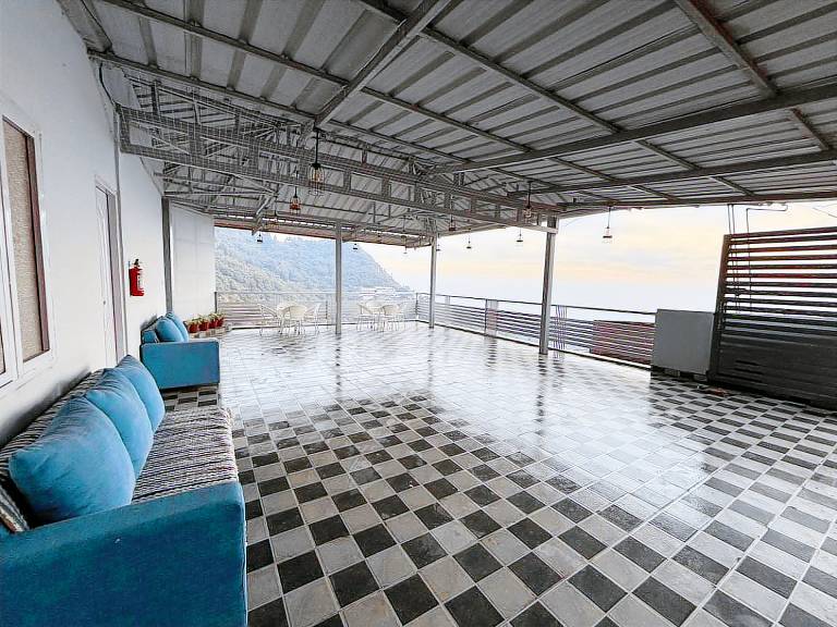 Vacation home with patio — photo 3