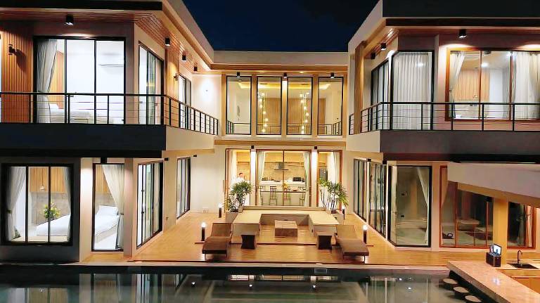 Villa with yard, jacuzzi & pool | Good for workation in Chiang Mai