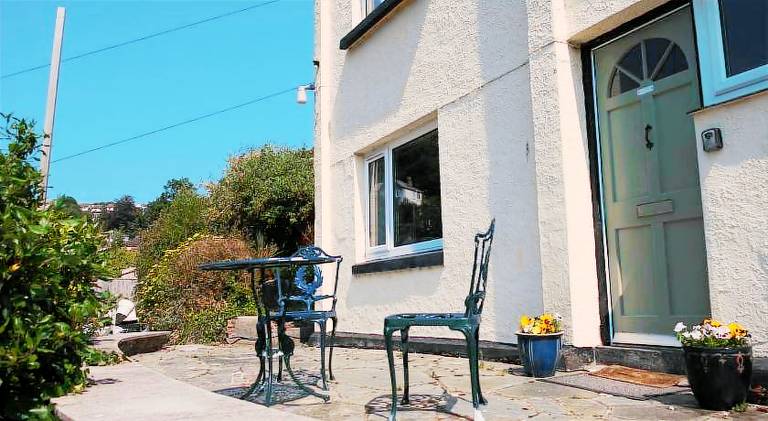 Pleasant rental apartment | Pets allowed in Looe