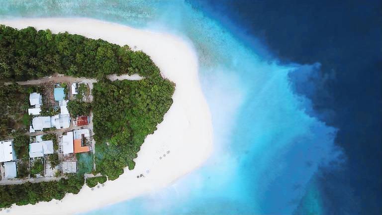 Bed & Breakfast  Ukulhas
