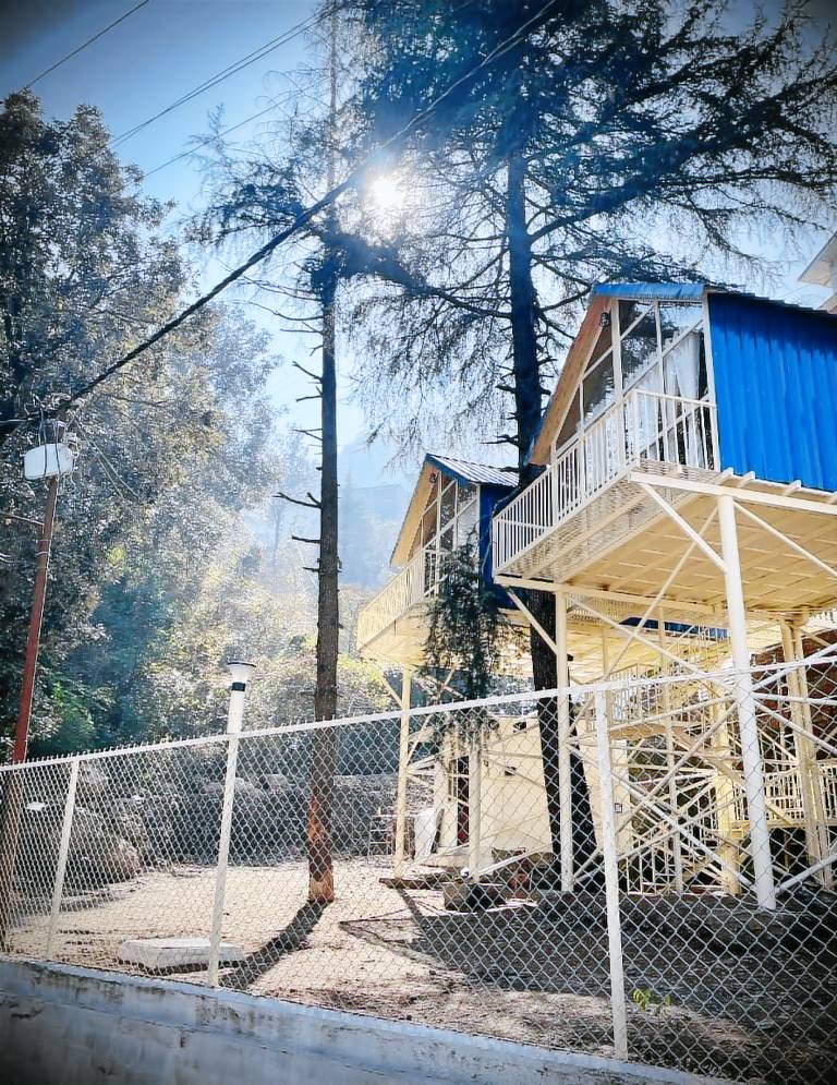 BONFIRE: LAKEVIEW TREEHOUSE in Bhimtal