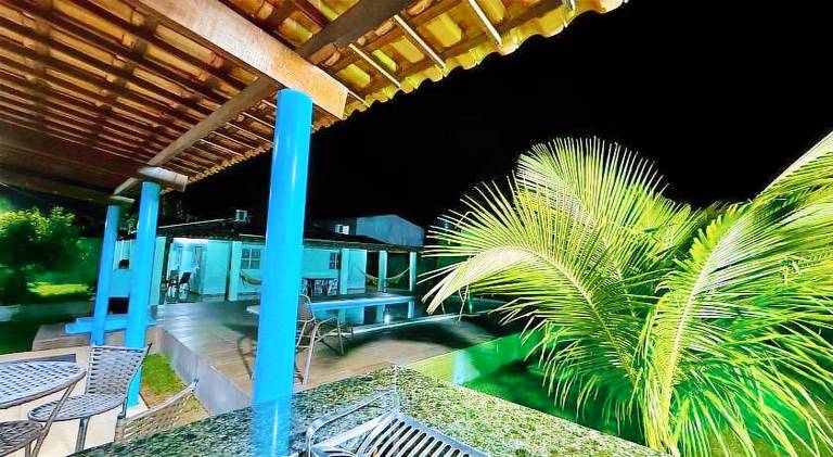 Vacation home with pool — photo 3