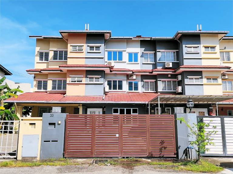 256 m&sup2; Ferienhaus