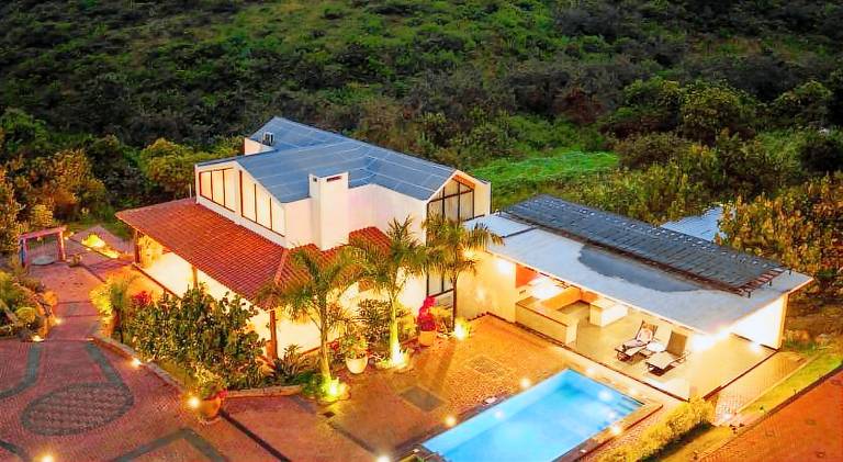 Pleasant villa with garden & pool | Perfect for remote work | Pets allowed in Oaxaca