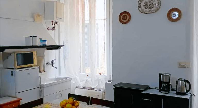 Apartment with 1 room for 5 persons — photo 2