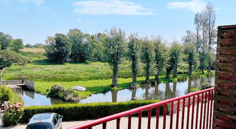 Rental apartment with garden, barbeque & terrace in Roscoff