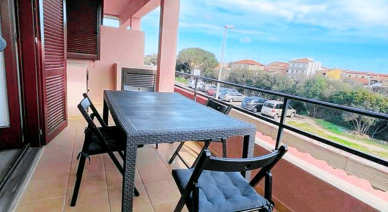 Rental apartment | Next to the beach | Pet-friendly in Palau