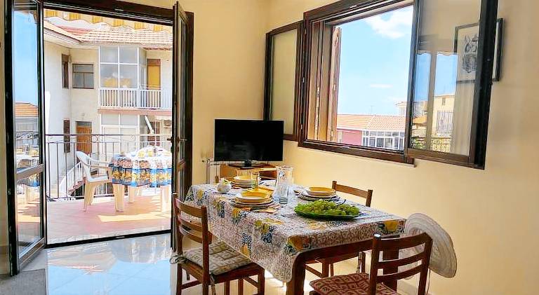 Rental apartment with 2 rooms for 4 persons — photo 4