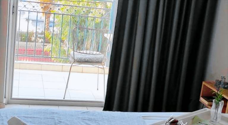Rental apartment with patio in Kalamata