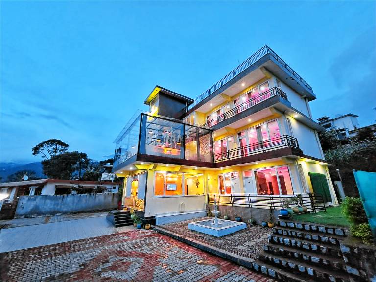 Amoda Best Hotel in Dharamshala