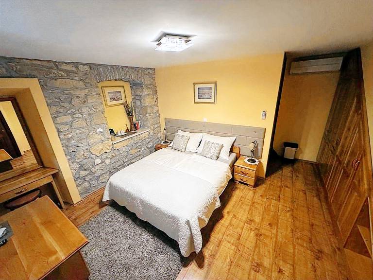 Charming private room with terrace | City view | Beach nearby | Pets allowed — photo 4
