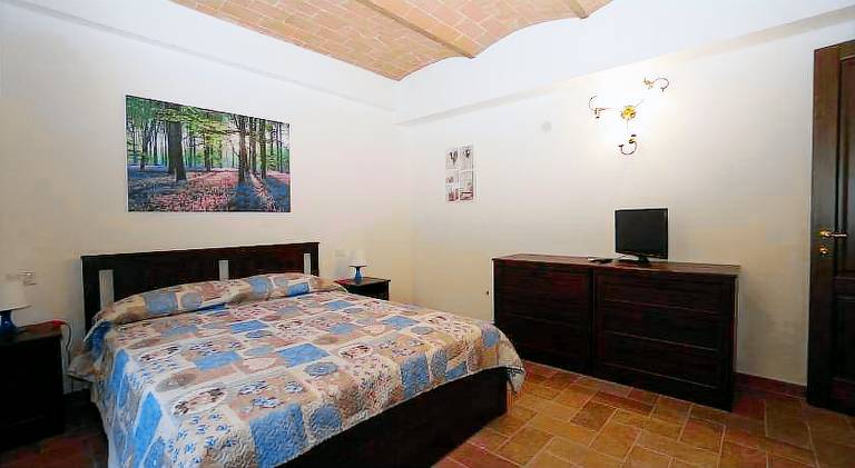 Pleasant farm with private pool, terrace & barbeque | Dogs allowed — photo 2