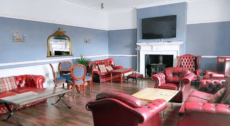 Blue Bell Hotel — photo 3