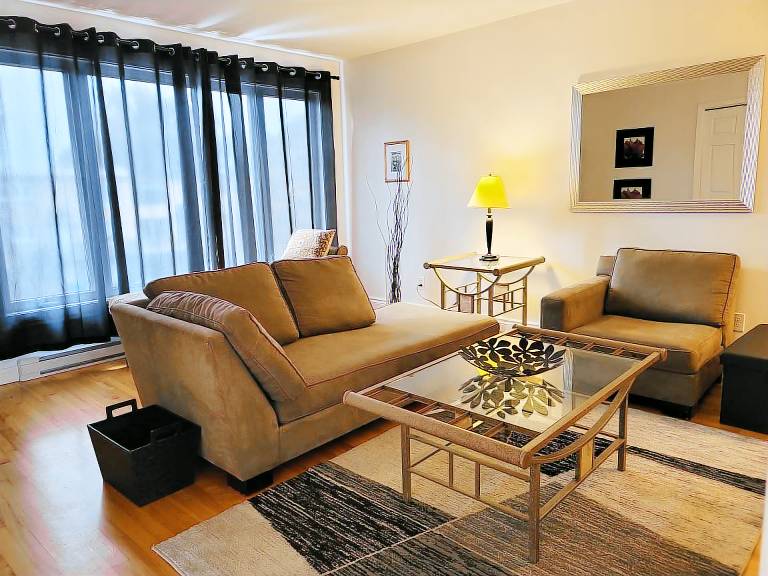 Apartment Pointe-Claire
