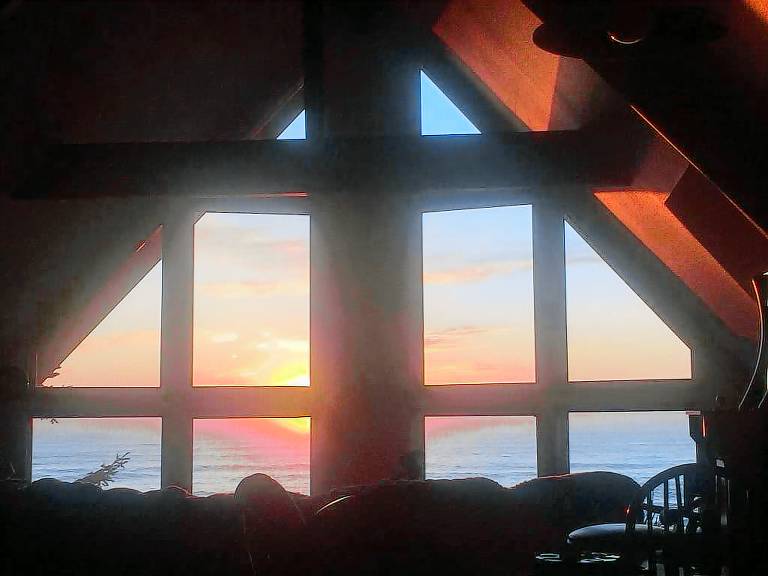House Yachats