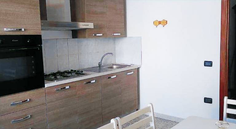 Apartment with 2 rooms for 6 persons — photo 4