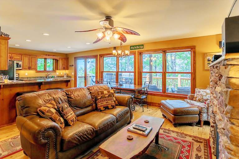 Cabin with patio & grill | Mountain view in Boone, NC