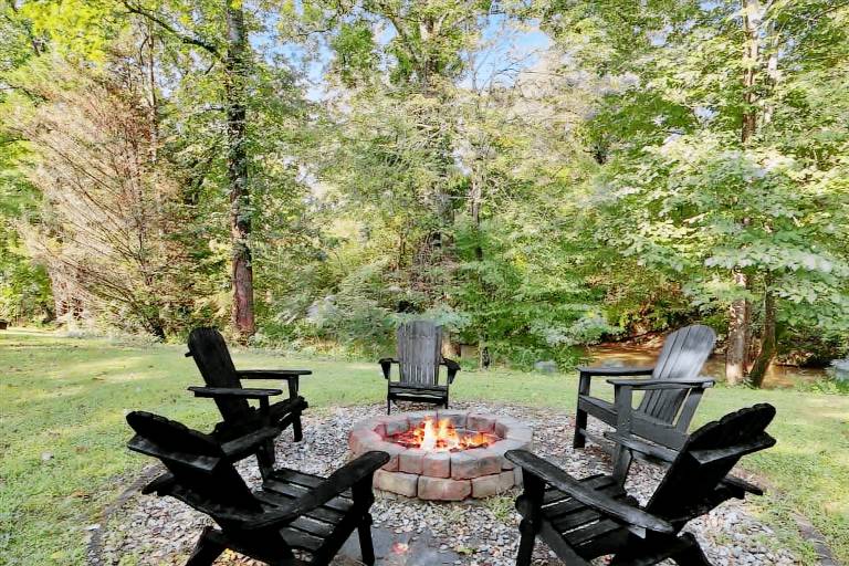Beauty By The River Lodge by Beyond Expectations — photo 5
