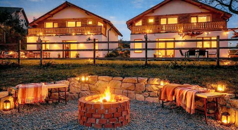 Lodge with yard, grill & patio — photo 2
