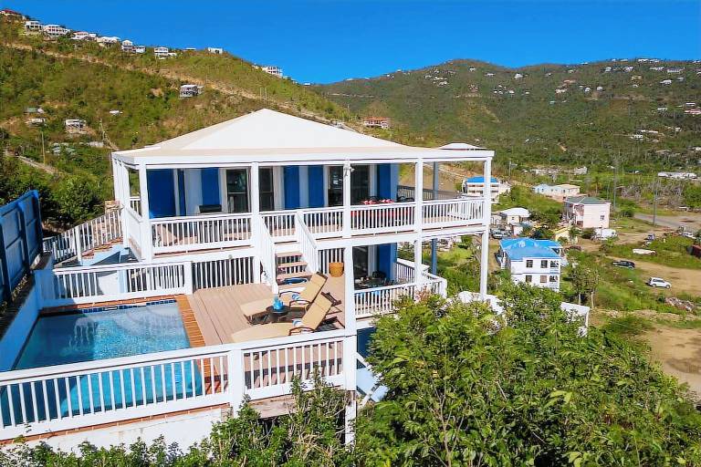 Villa  Coral Bay