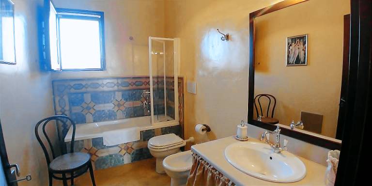 Nice rental with yard, grill & terrace | Pets allowed — photo 5