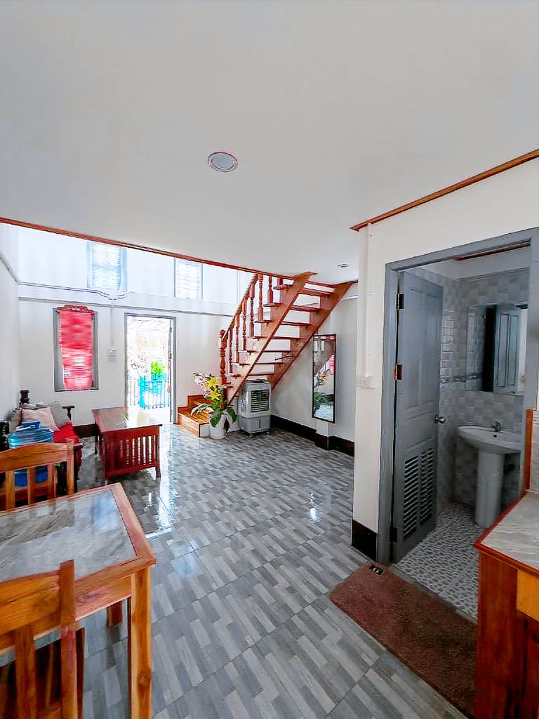 Vacation home with patio | Near Wat Pa Phon Phao | Pets are welcome — photo 5