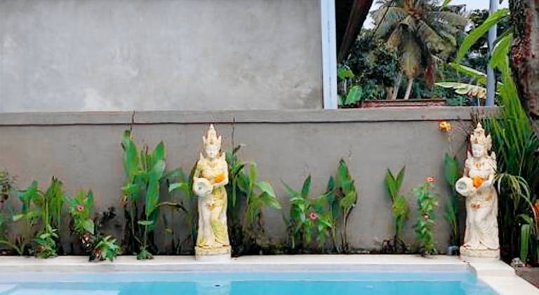 Big vacation home with pool, patio & garden | Pets are welcome — photo 4