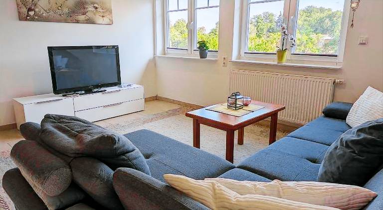 Serviced apartment with barbecue, terrace & yard — photo 2