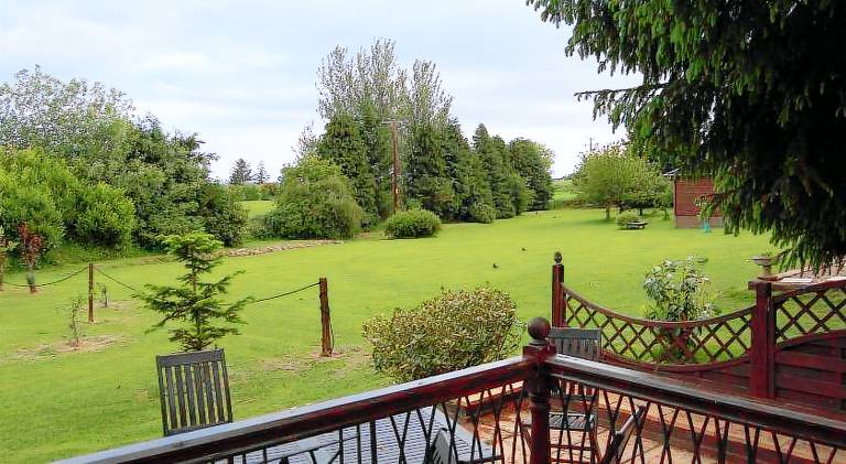 Lodge with yard & patio | Dogs allowed — photo 5