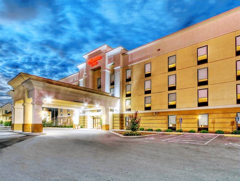 Hampton Inn Cookeville — photo 2