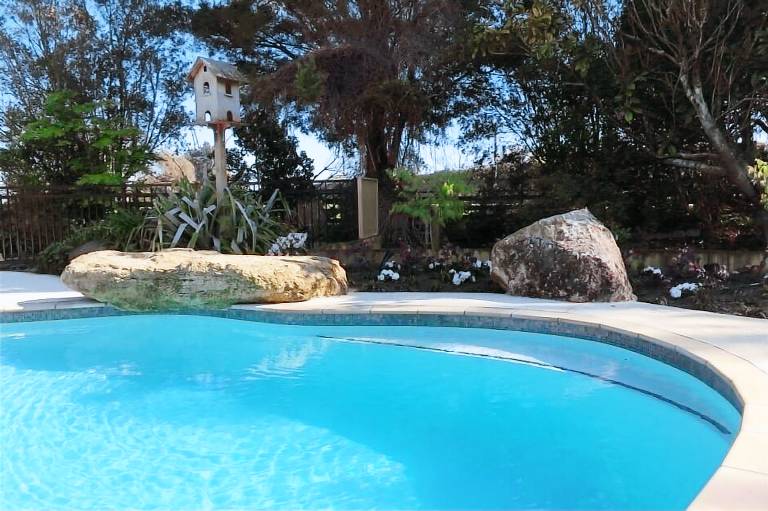 Cottage  Longlands