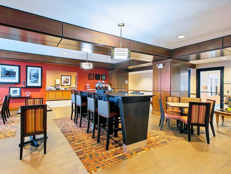 Hampton Inn Batavia — photo 5