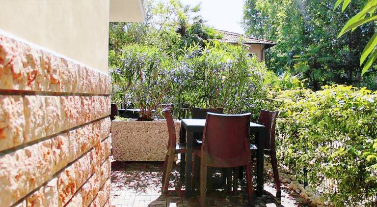 Serviced apartment with yard — photo 5