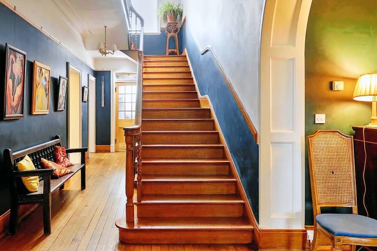 Fully equipped pleasant house with jacuzzi, yard & patio | Pets are welcome — photo 4