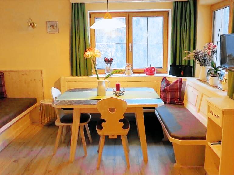 Beautiful apartment with patio & grill | Mountain view | Pets are welcome — photo 2