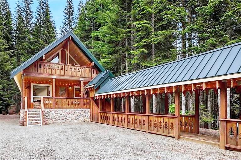 Cabin Snoqualmie Pass