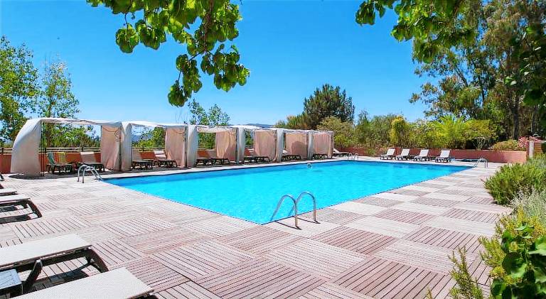Lovely serviced apartment with BBQ, garden & pool | Pets allowed in Porto-Vecchio