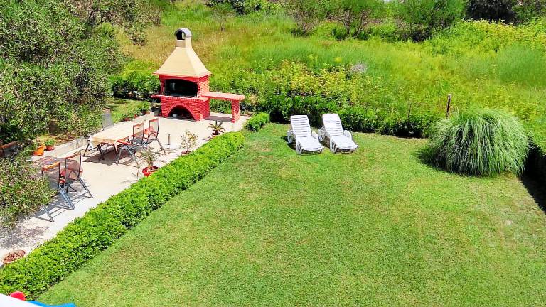Holiday apartment with yard, grill & terrace — photo 5