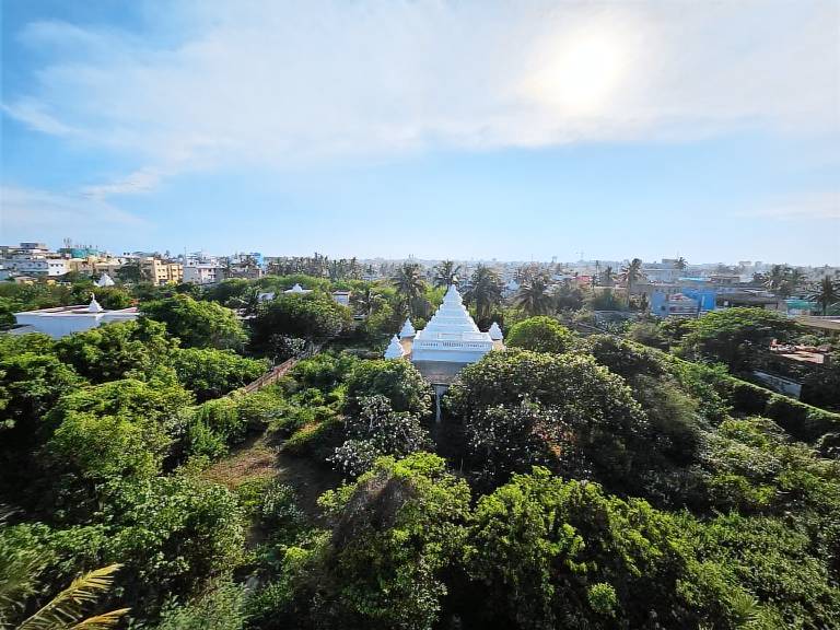 NIRMAN HOMESTAY 5 minutes walk to beach — photo 2