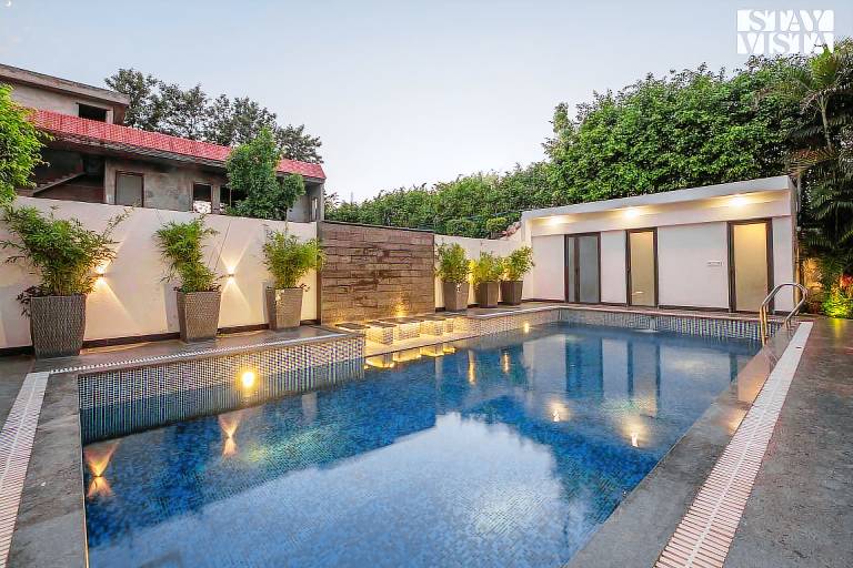 465 m&sup2; Villa